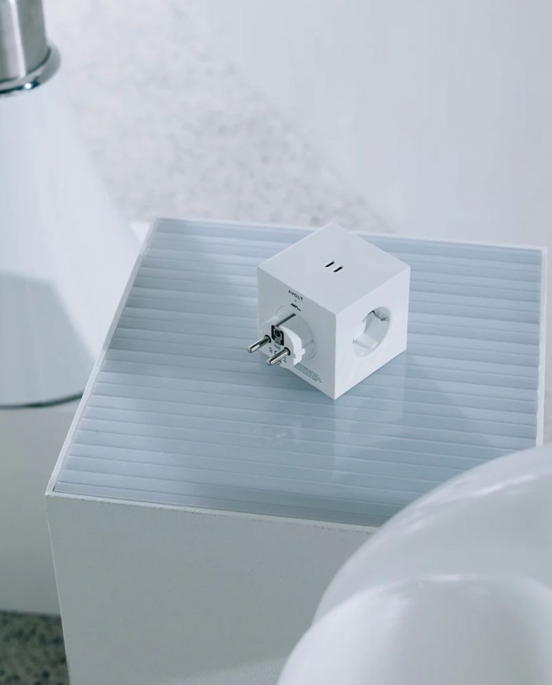 Avolt Mehrfachstecker Square 2 USB C wall mounted One Size