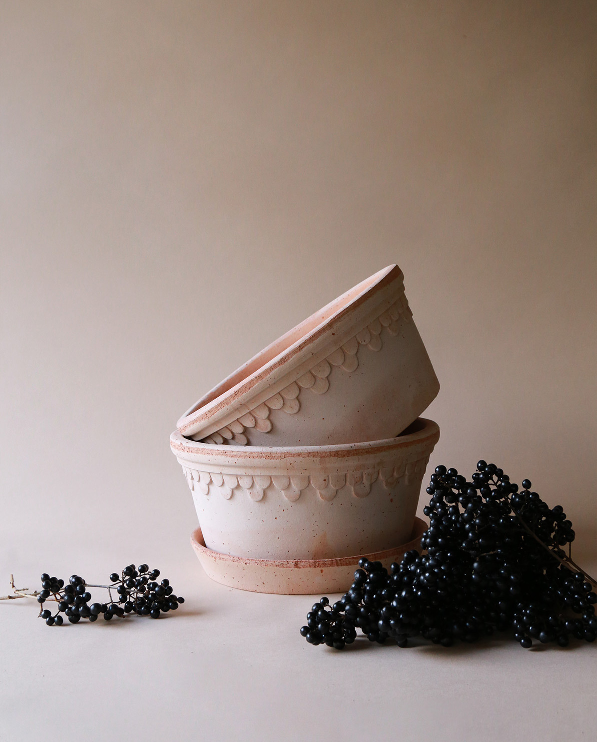 Bergs Potter Blumentopf The Københavner Raw Low Pot inkl. Untersetzer ⌀ 21 cm