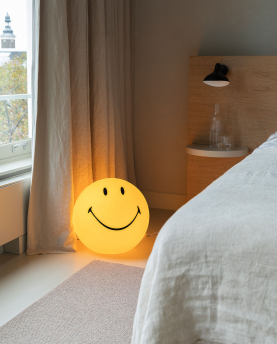 Mr.Maria Leuchte Smiley
