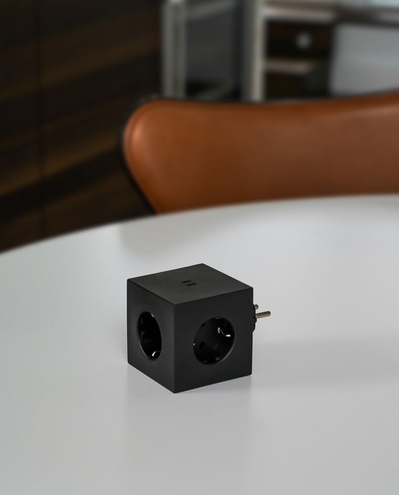 Avolt Mehrfachstecker Square 2 USB C wall mounted One Size