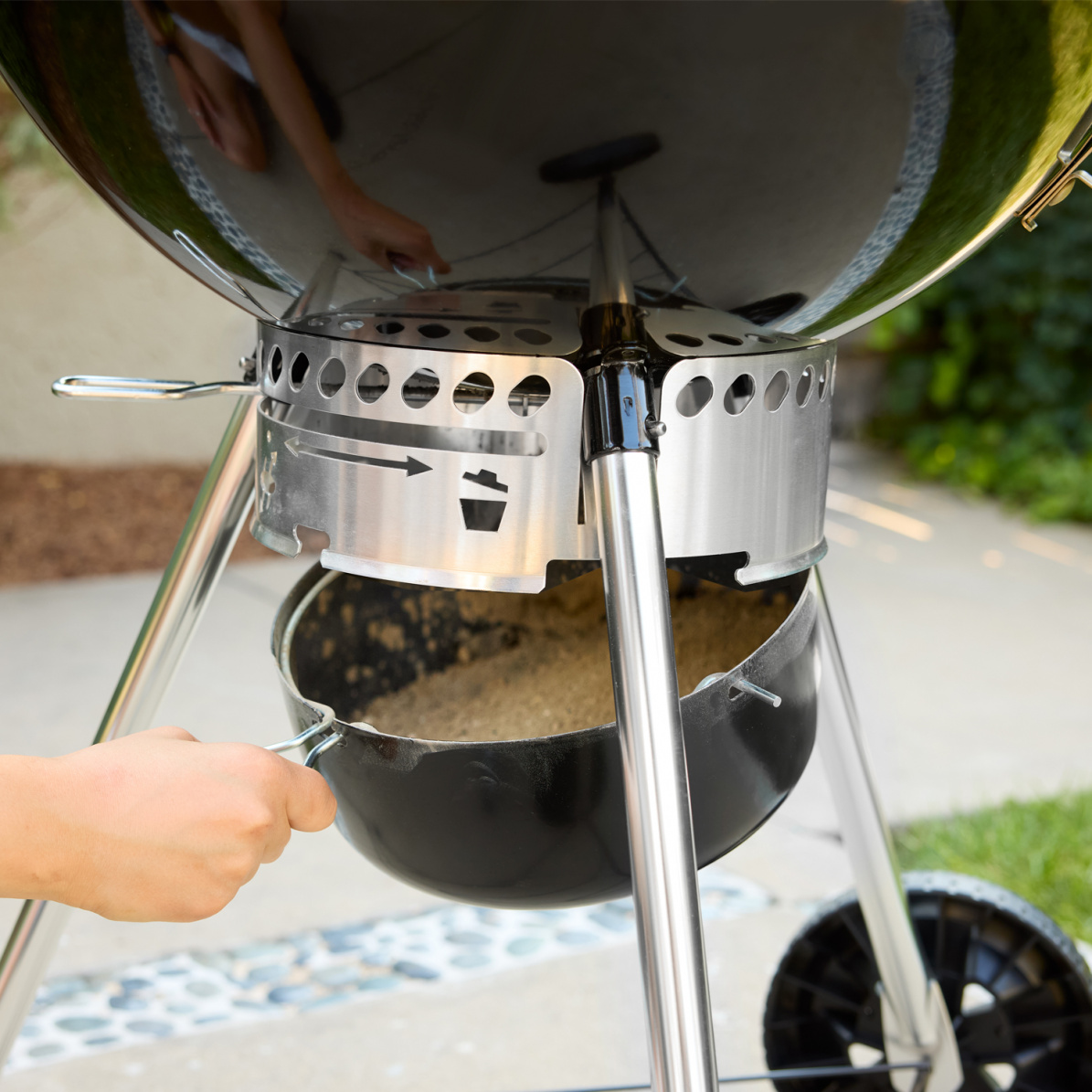 Weber Holzkohlegrill Master-Touch GBS C-5755 Racing Green, 57 cm (2026)