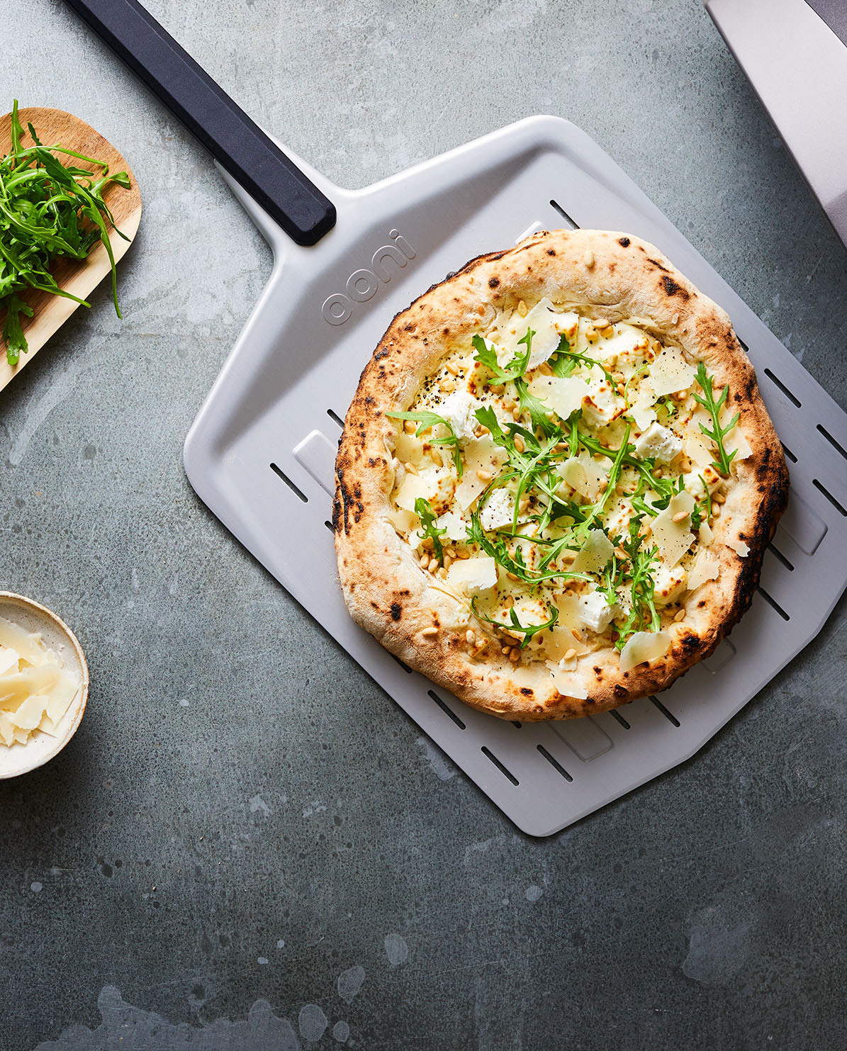 Ooni Pizzaschieber perforiert 30 cm