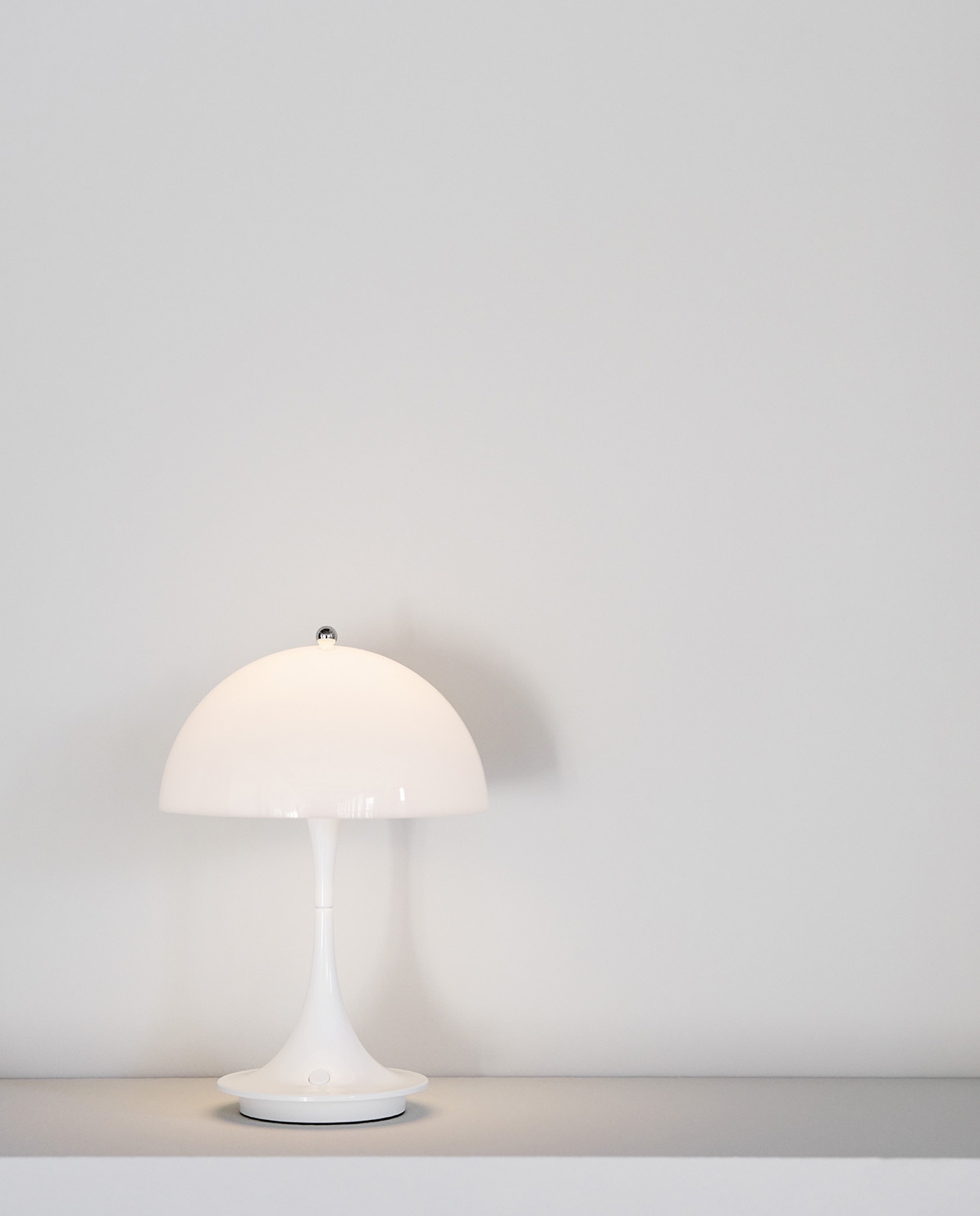 Louis Poulsen Tischleuchte Panthella Opal 160 portable One Size