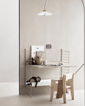String Furniture Bodenleiter System