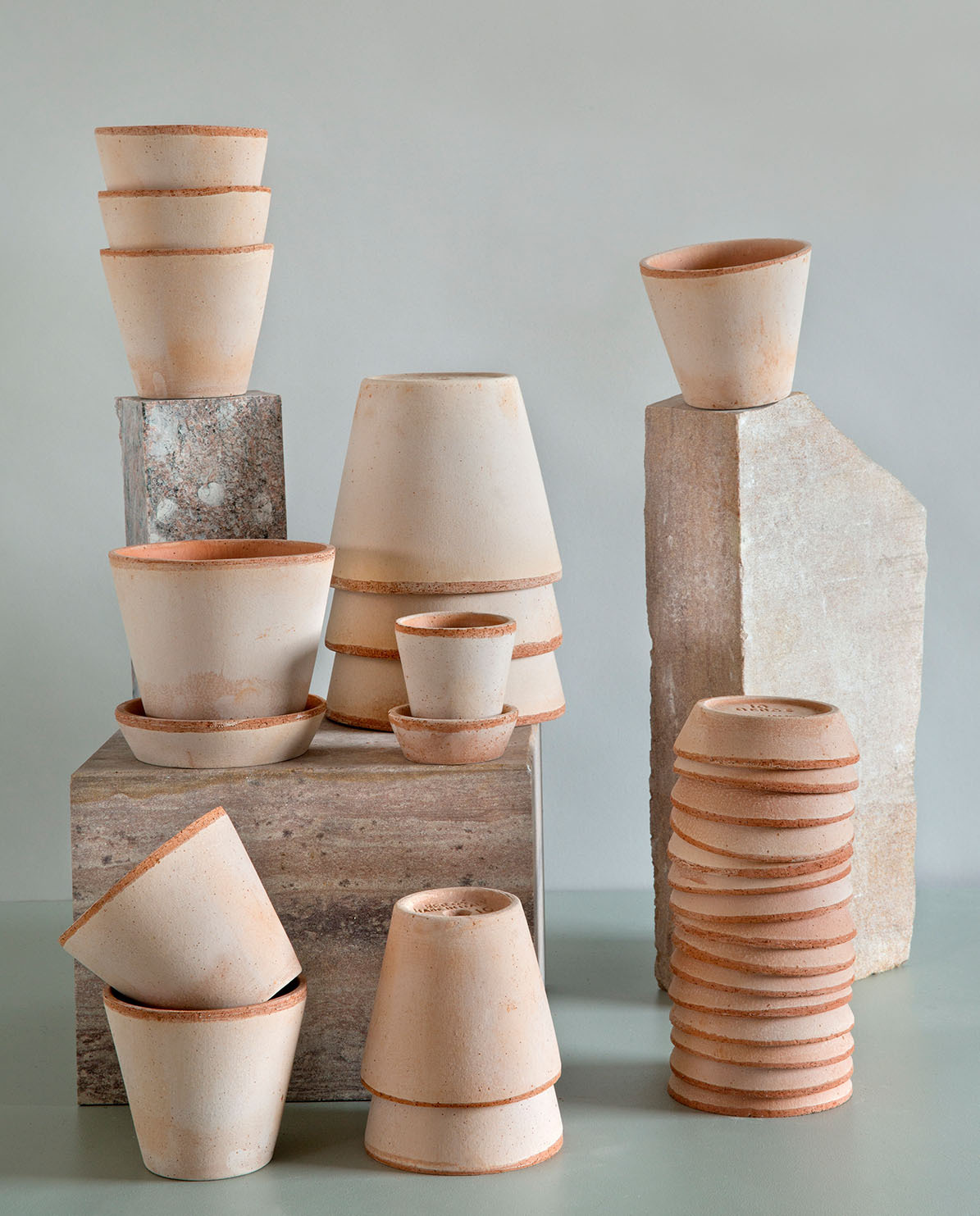 Bergs Potter Blumentopf The Julie Raw Pot inkl. Untersetzer Ø 8 cm