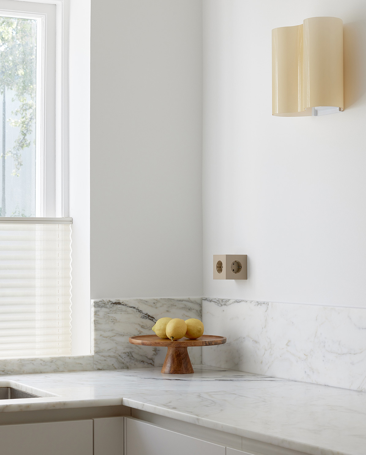 Avolt Mehrfachstecker Square 2 USB C wall mounted One Size
