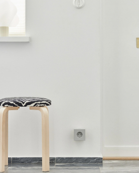 Avolt Mehrfachstecker Square 2 USB C wall mounted