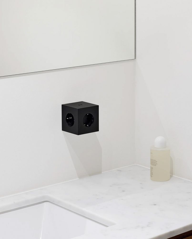 Avolt Mehrfachstecker Square 2 USB C wall mounted One Size